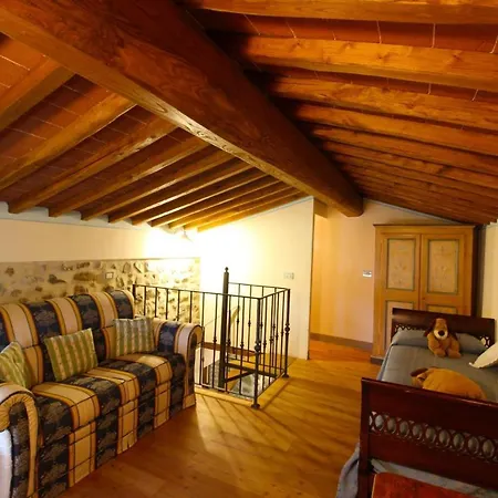 Villa Molino Di Sleeps 16 With Pool *