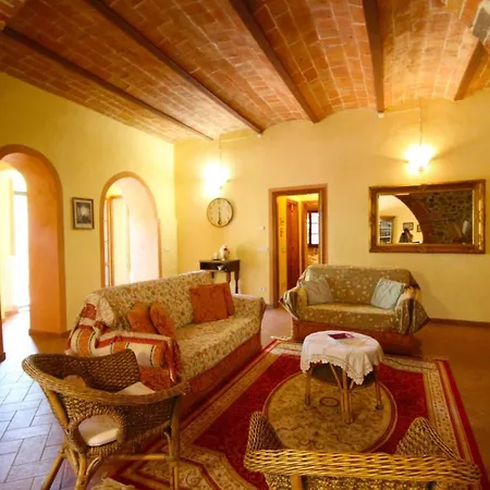 Molino Di Sleeps 16 With Pool *