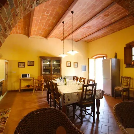 Villa Molino Di Sleeps 16 With Pool Bucine