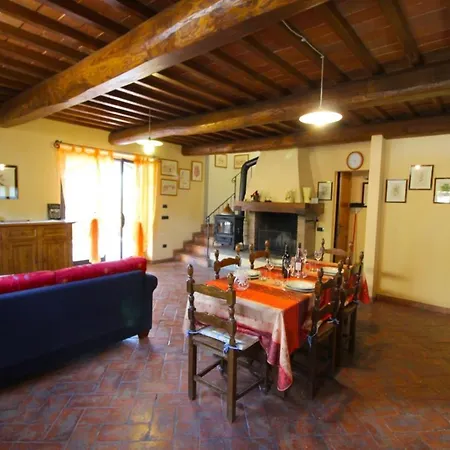 Villa Molino Di Sleeps 16 With Pool Bucine
