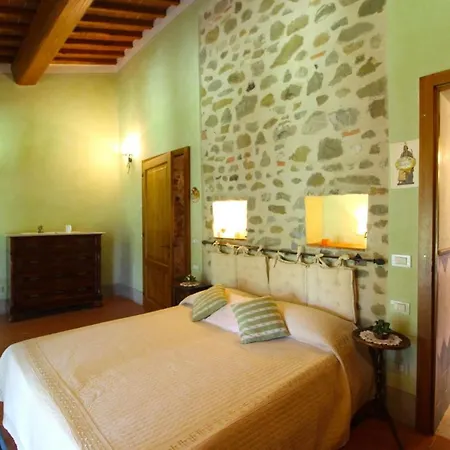 Villa Molino Di Sleeps 16 With Pool